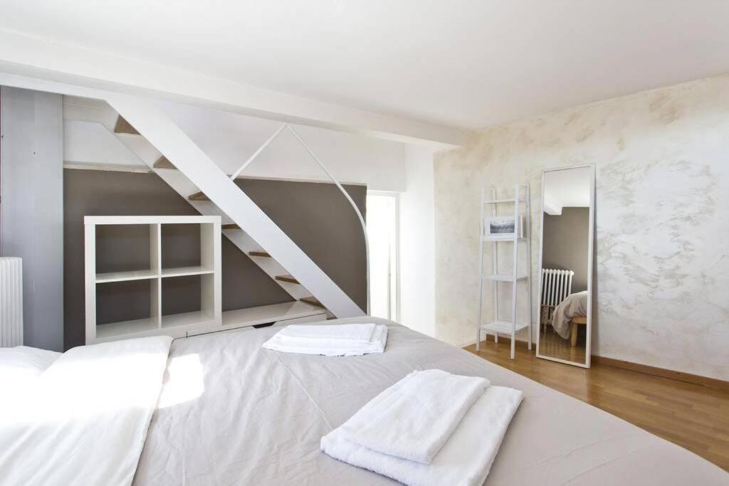 Bv Apartment Сиена Экстерьер фото