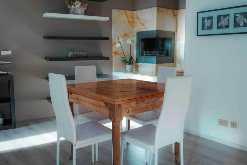 Bv Apartment Сиена Экстерьер фото